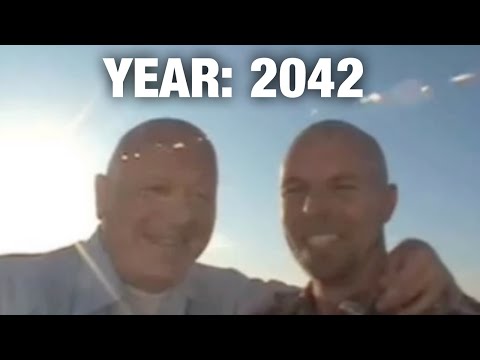 Time Traveler Meets Himself in The Future