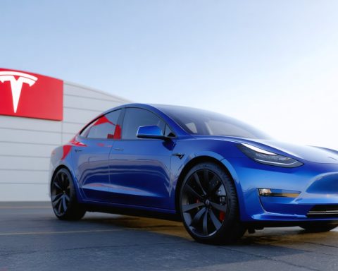 Tesla Investors Are Quietly Earning Double-Digit Yields—Here’s the Trade Wall Street Is Watching Tesla Investors Are Quietly Earning Double-Digit Yields—Here’s the Trade Wall Street Is Watching